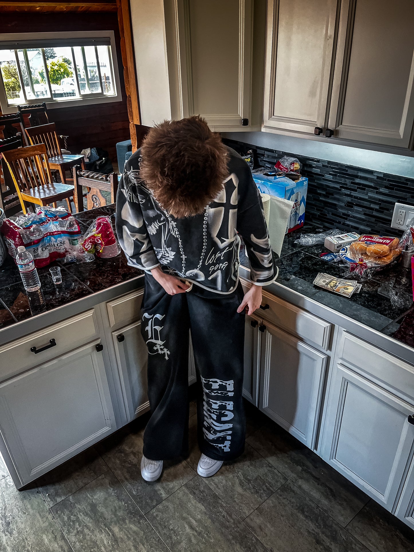 𝗘𝗟𝗘𝗚𝗔𝗡𝗧 𝗦𝗪𝗘𝗔𝗧𝗦