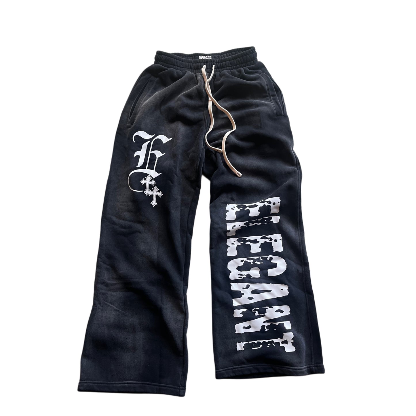 𝗘𝗟𝗘𝗚𝗔𝗡𝗧 𝗦𝗪𝗘𝗔𝗧𝗦